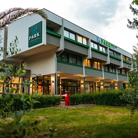 Park & Szálloda 4*
